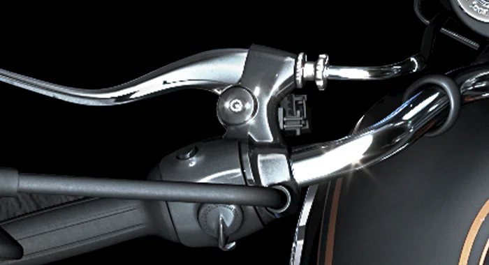 Royal Enfield Bullet 350 usb port